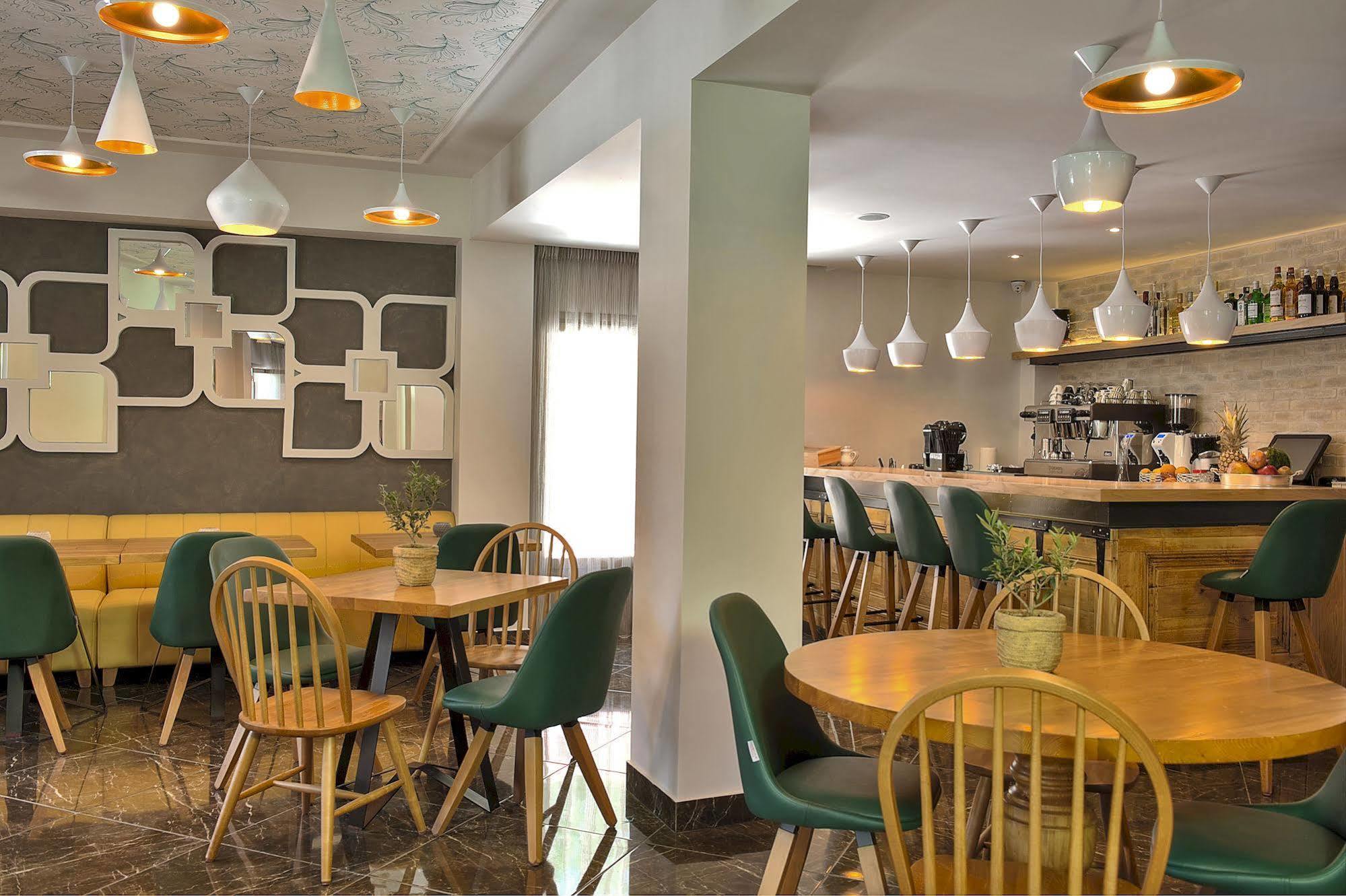 Elia Bettolo Hotell Khania